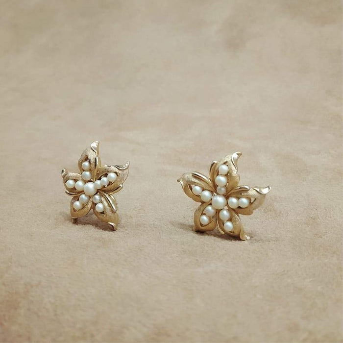 Trifari Vintage Star Pearl Earrings Clip On - The Hirst Collection