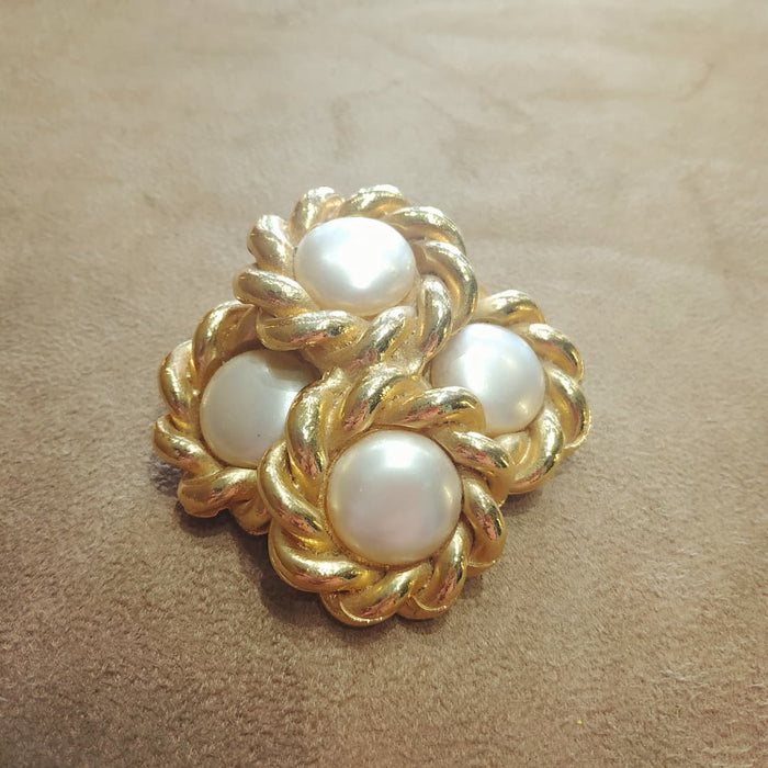 Jacky De G Chunky Vintage Rope trimmed Pearl Brooch - The Hirst Collection