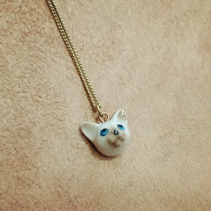 Kitten Head necklace by And Mary in porcelaine - The Hirst Collection