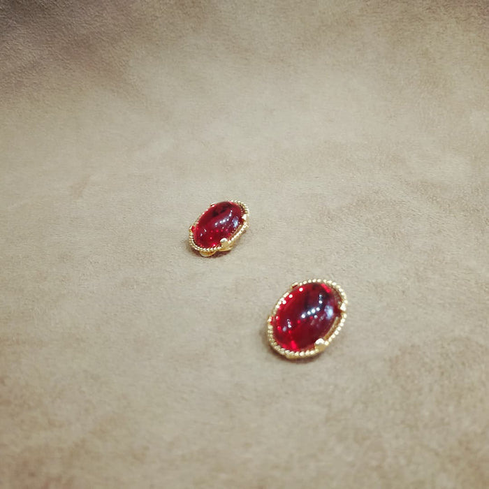 Red smaller oval vintage glass gold clip on earrings