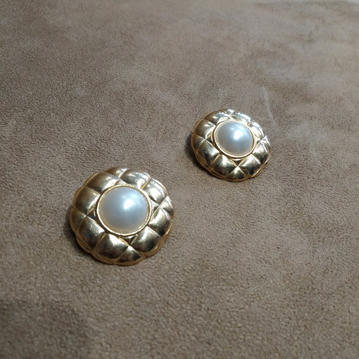 Vintage Gold Pearl Quilted Earrings Clip On