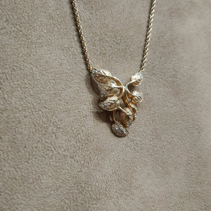 Christian Dior vintage leafy pendant Necklace