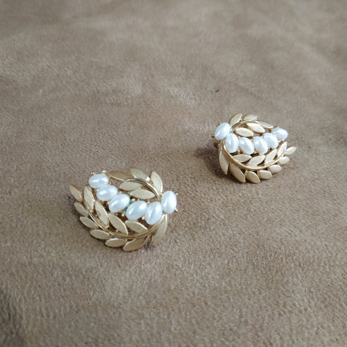 Reserved:Trifari Pearl Leafy Pearl Vintage Earrings