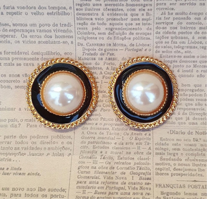 Vintage Black Glass Pearl  Earrings