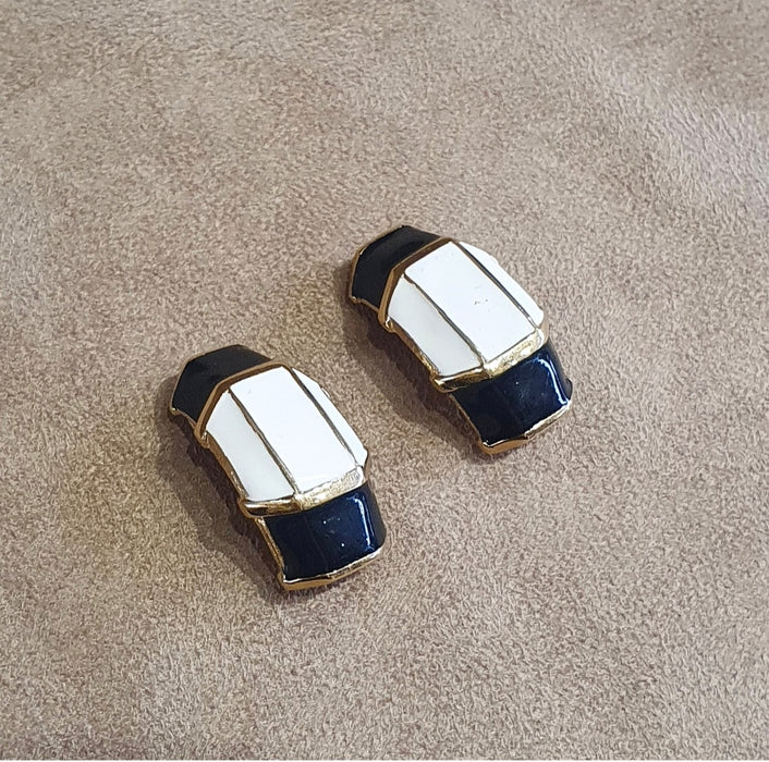 Vintage Black and White Enamel clip on earrings  By Essex