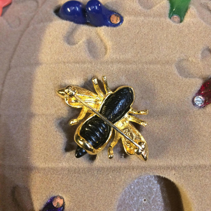 Bee in a beehive brooch by Joan Rivers interchangable colours - The Hirst Collection