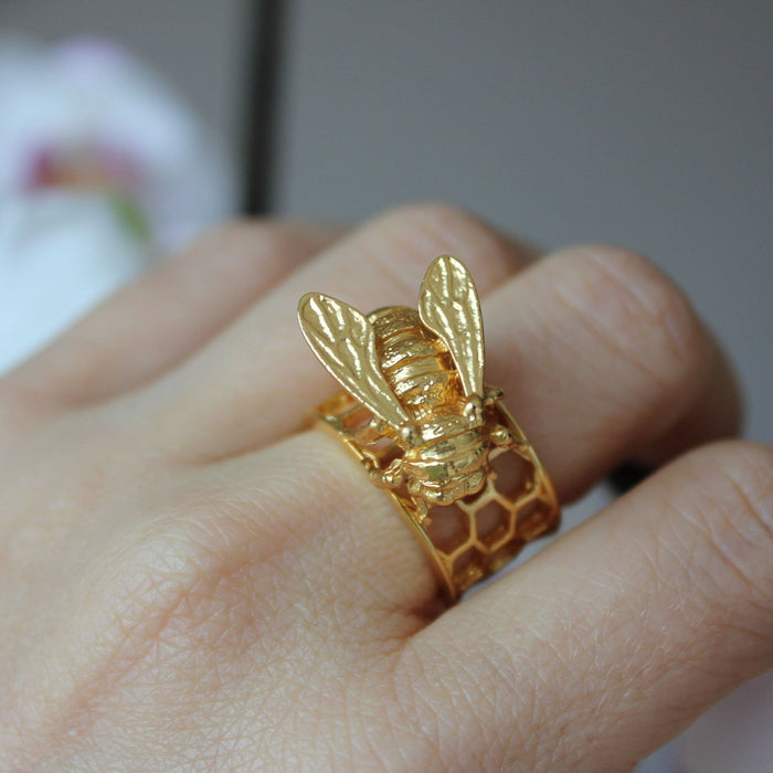 Bee Honeycomb Ring by Bill Skinner Gold - The Hirst Collection