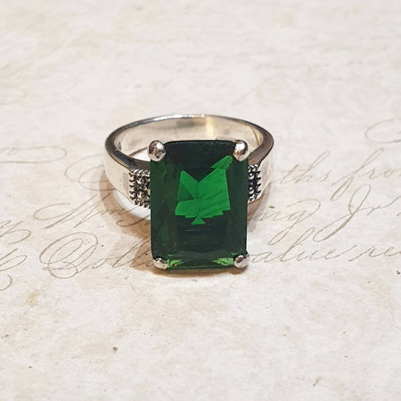 The Duchess Solitaire Emerald Green Ring - The Hirst Collection