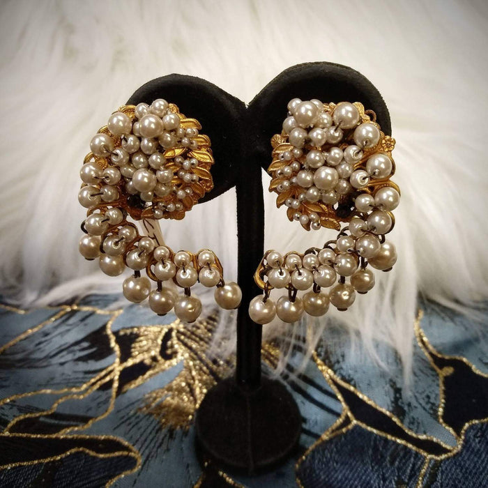 Miriam haskell vintage cluster pearl clip on earrings - The Hirst Collection