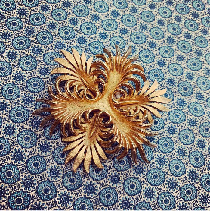 Trifari Fire Flower Leaf Gold Brooch 1970s Vintage - The Hirst Collection