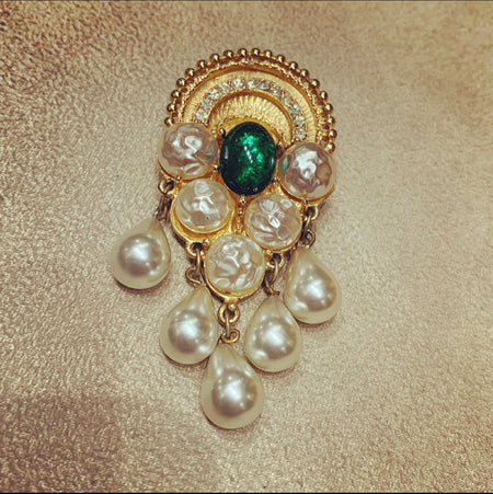 Rare brooch by Mosell in green and pearl glass - The Hirst Collection