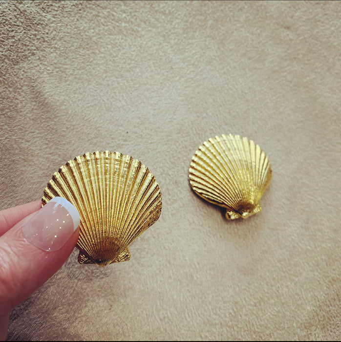 Yves Saint Laurent gold Shell clip on earrings - The Hirst Collection