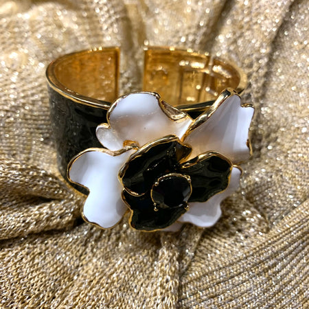 Kenneth Jay Lane black and white Camelia Bracelet - The Hirst Collection