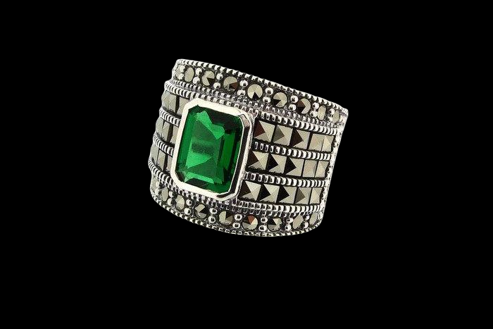 Art Deco Ring Silver Emerald Green Marcasite squares