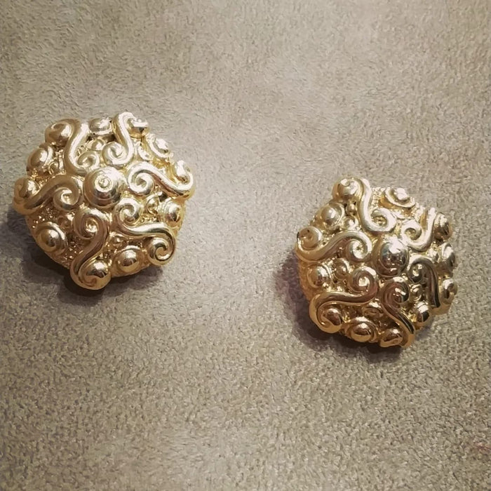Jacky De G Chunky Round Vintage  Clip on earrings