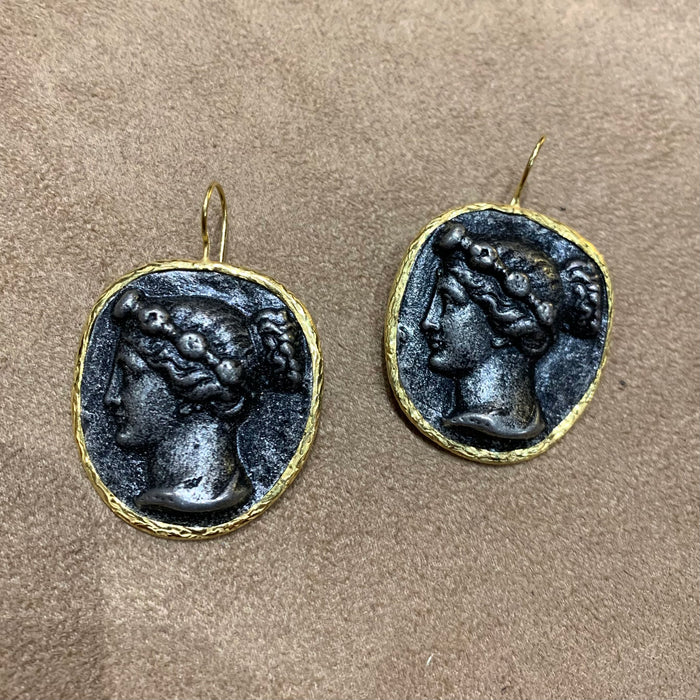 Coin earrings in Roman style