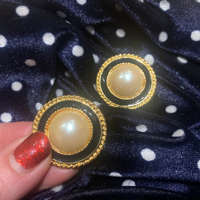 Vintage Black Glass Pearl  Earrings