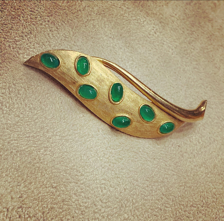 Vintage Jade gold brooch - The Hirst Collection