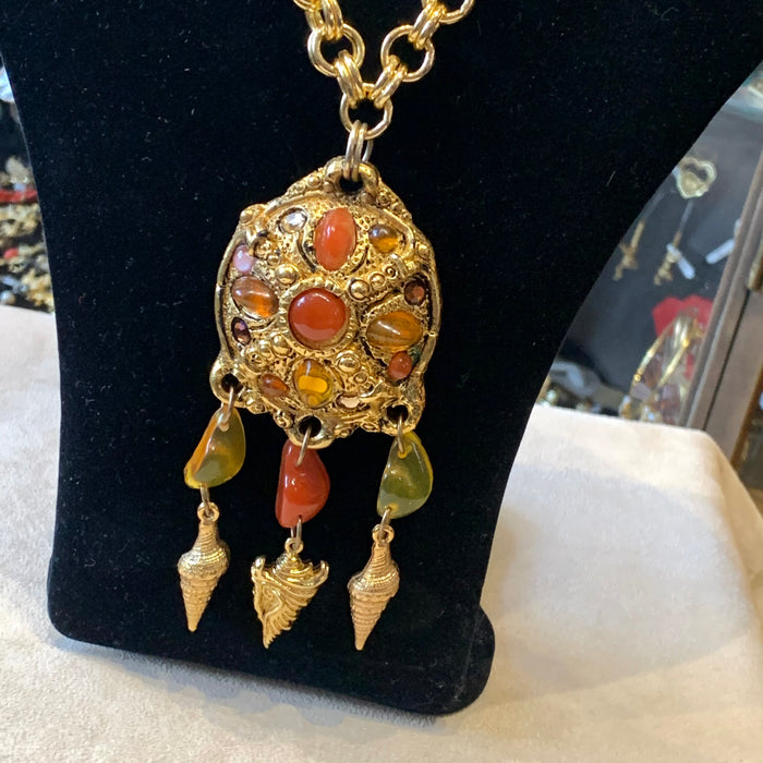 Large amber gold tone vintage  pendant necklace - The Hirst Collection