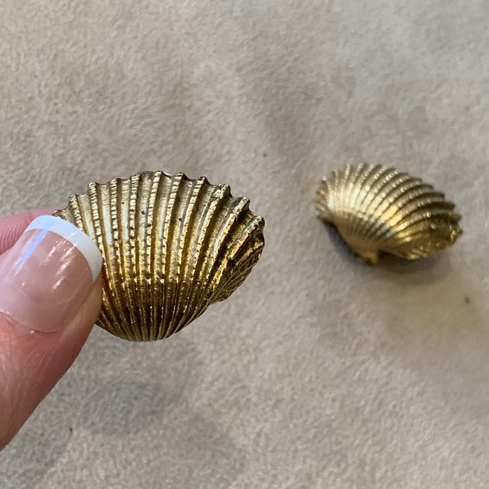 Goosens Paris Vintage Seashell gold earrings - The Hirst Collection